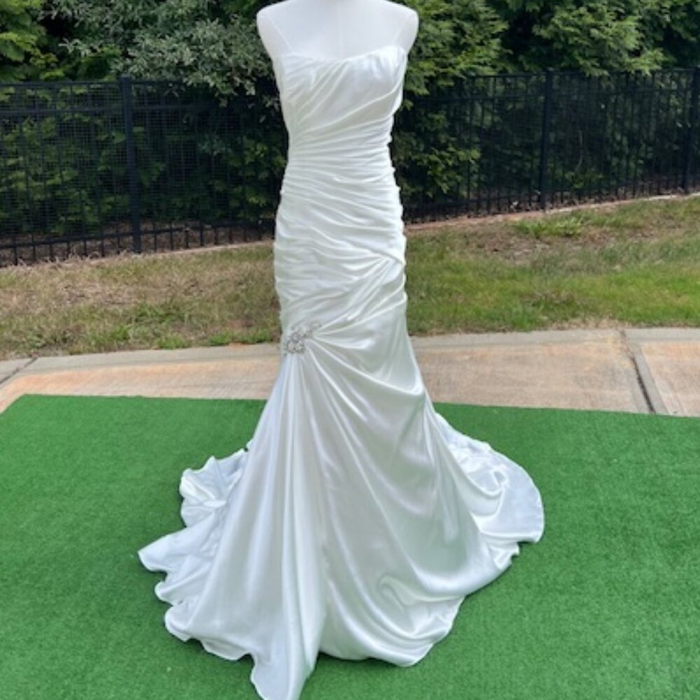 NWT Maggie Sottero Bridal Gown Strapless Ivory Satin Size 18